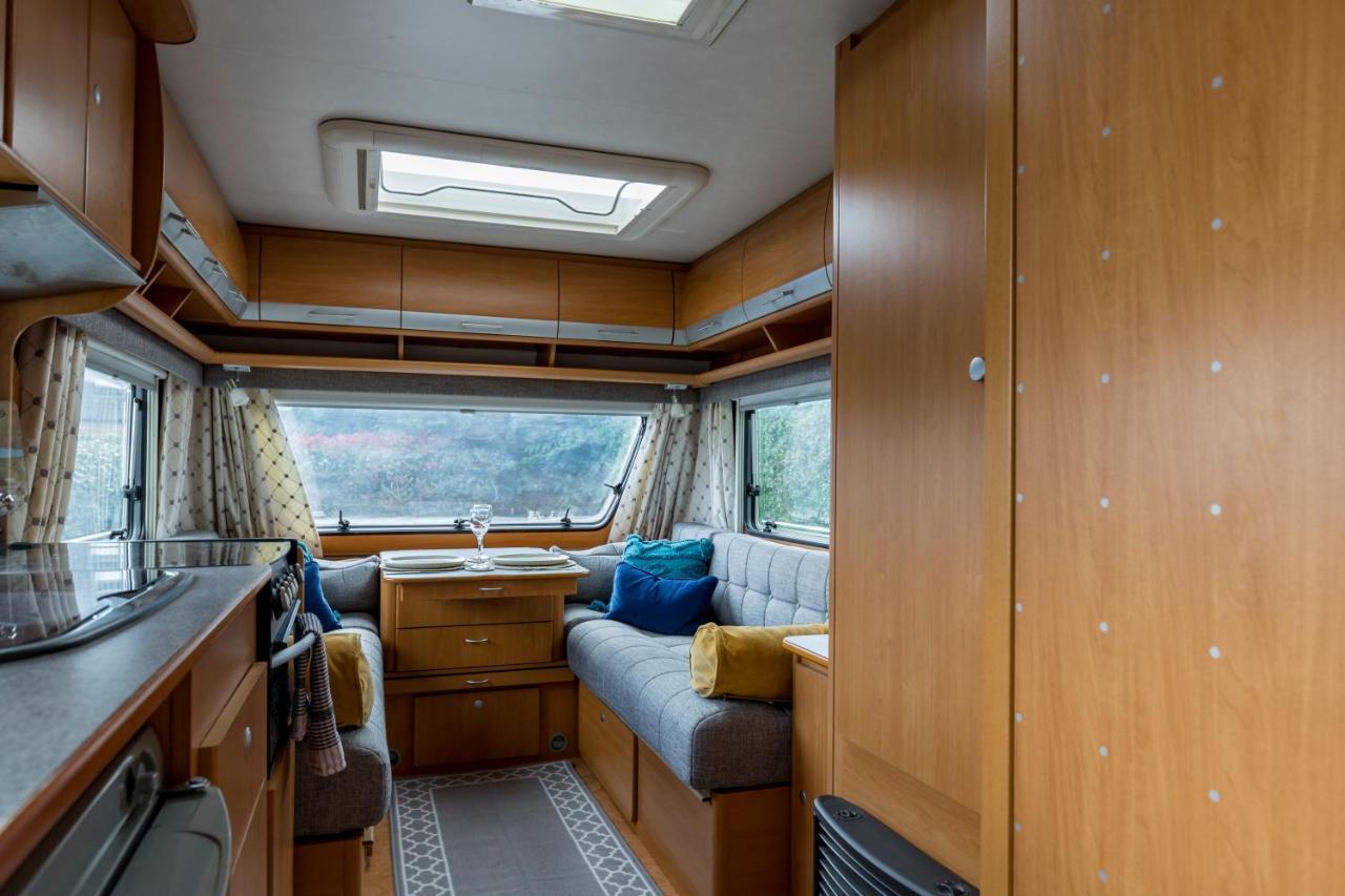 Cosy Caravan On Luxury Campsite Hulme End Dış mekan fotoğraf