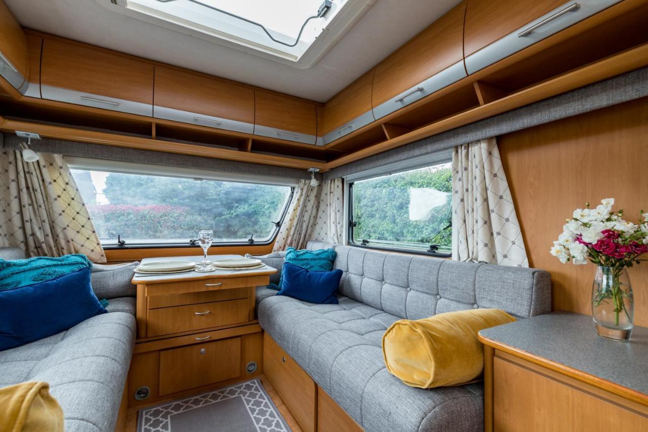 Cosy Caravan On Luxury Campsite Hulme End Dış mekan fotoğraf