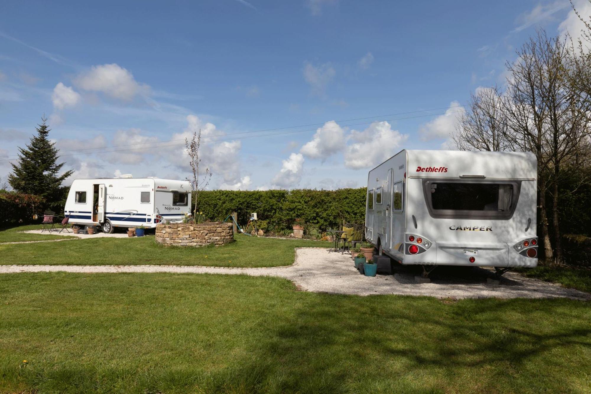 Cosy Caravan On Luxury Campsite Hulme End Dış mekan fotoğraf