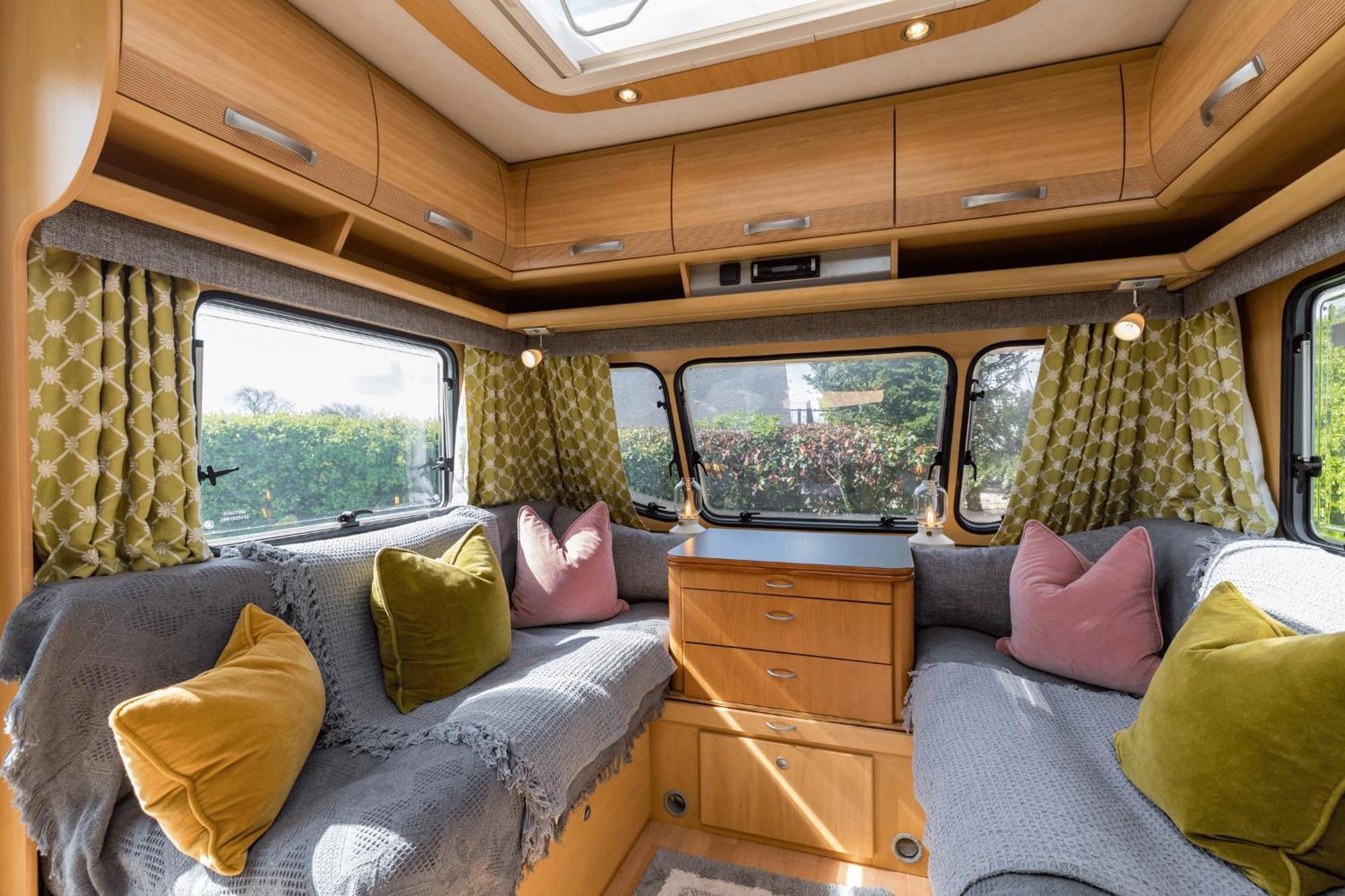 Cosy Caravan On Luxury Campsite Hulme End Dış mekan fotoğraf